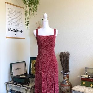 Red floral dress 🕊